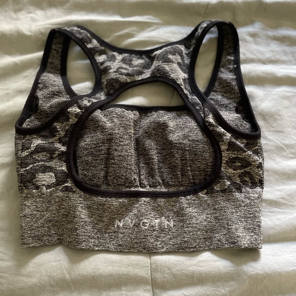 NVGTN Sports bra - Picture 3 of 4